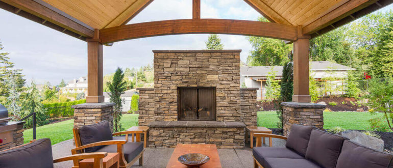 How to Decorate Outdoor Fireplace and Fire Pits for Partying