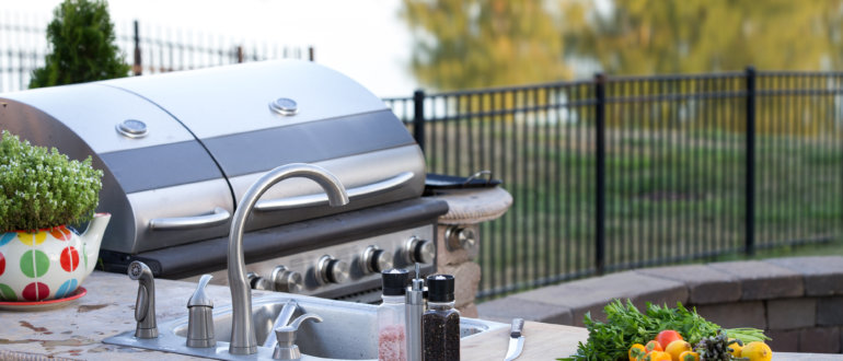 Outdoor Summer Kitchen Trends for Your Texas Home