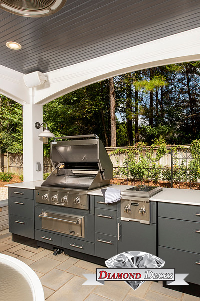 Modern contemporary outdoor kitchen