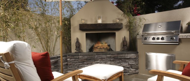 The 6 Best Outdoor Fireplace Ideas for Your Backyard Patio